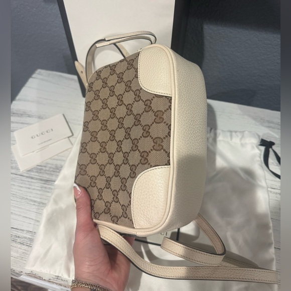 Gucci Ivory Bree GG Canvas Crossbody Bag - Picture 3 of 10